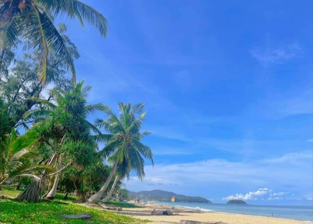 Фото The Old Phuket Karon Beach Resort