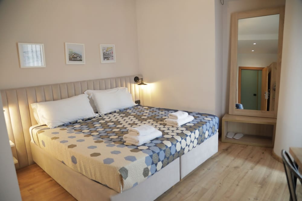 Фото Oda Hotel Tirana