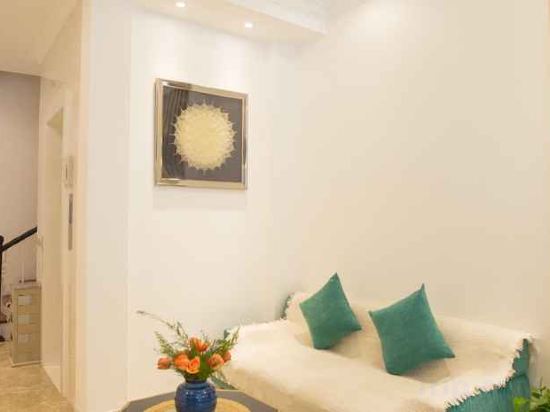 Фото Vyhouse Hanoi Hotel