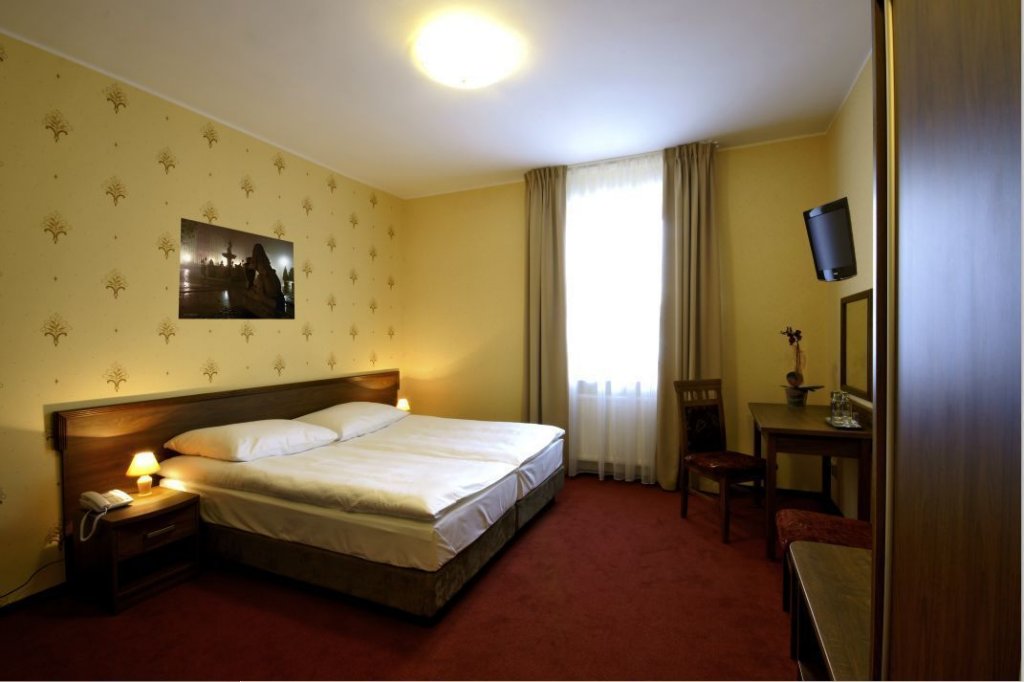 Фото отеля 2