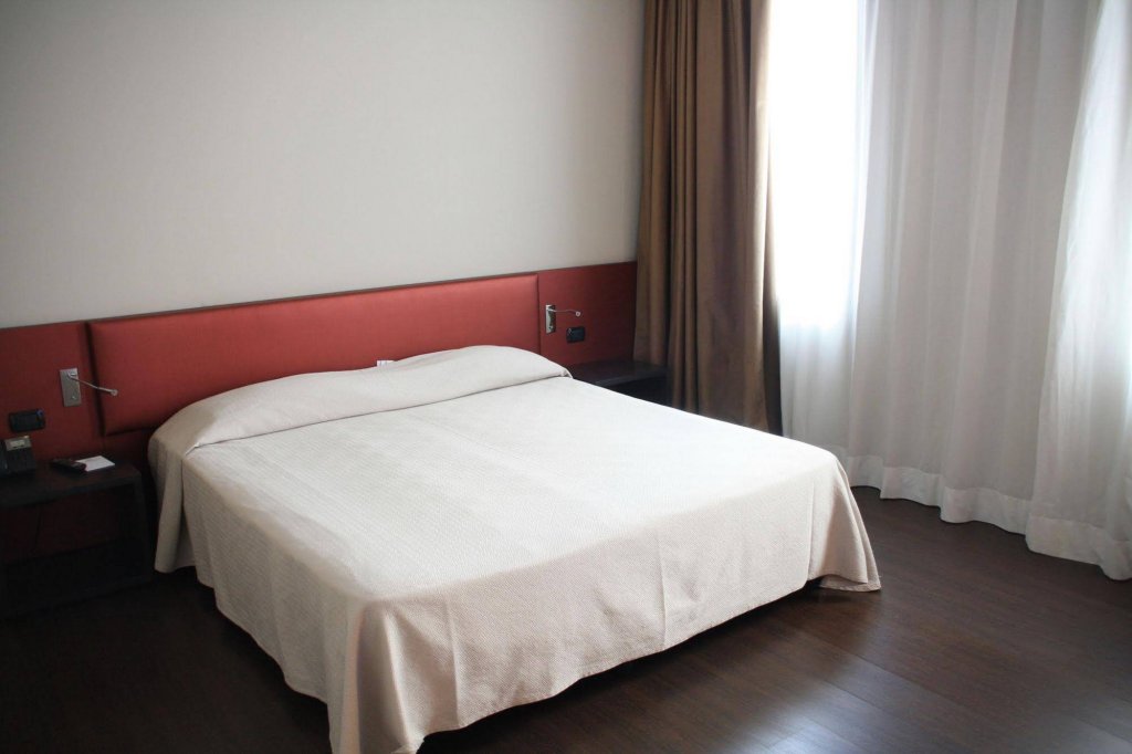 Фото Hotel Continental