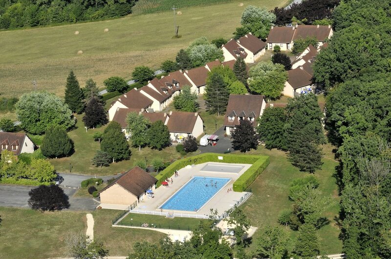 Гостиница Vvf Villages Le Parc des Chênes Sorges-en-Périgord