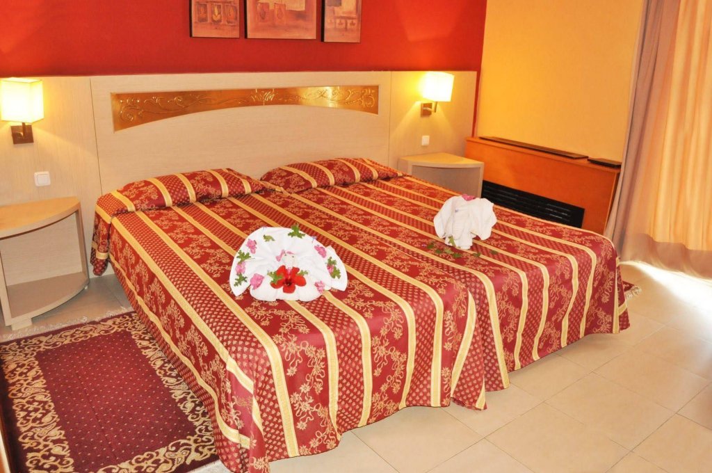 Фото Royal Lido Resort & SPA