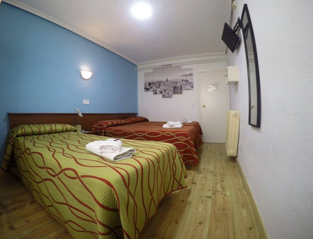 Фото Hostal Rober