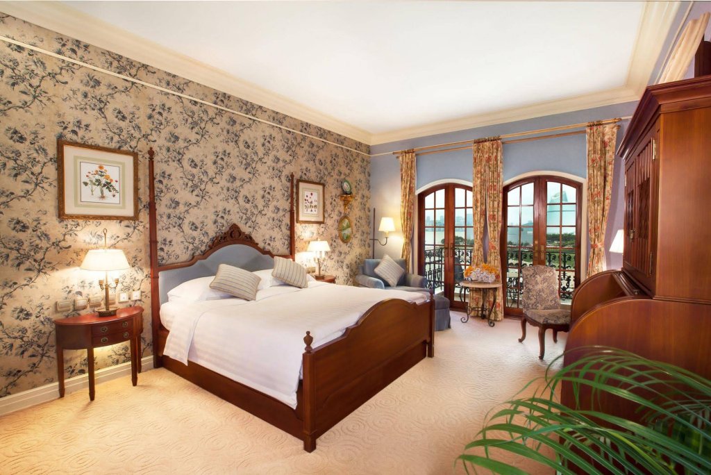 Фото Rocks Hotel