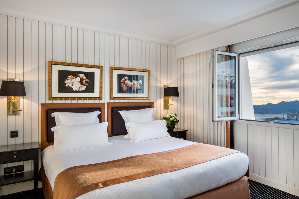 Фото Hotel Barriere Le Majestic