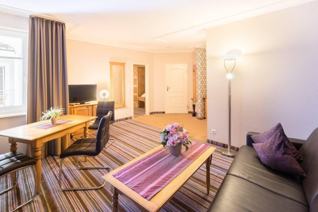 Фото Hotel Residenz Waldkrone