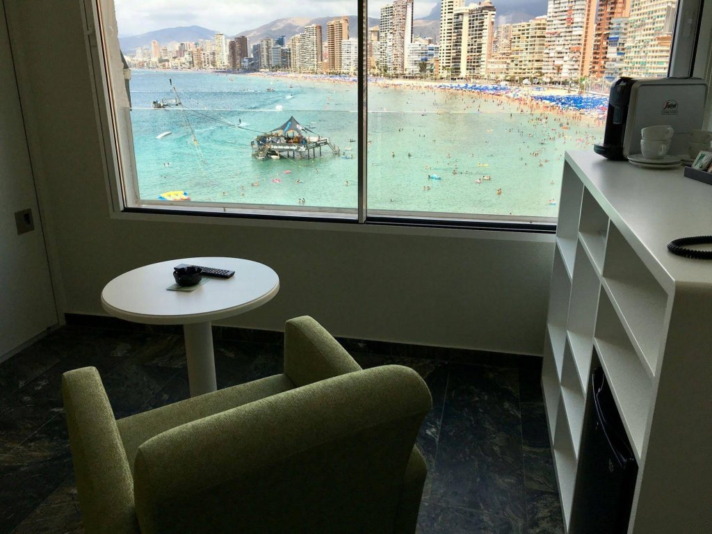 Фото Hotel Benikaktus