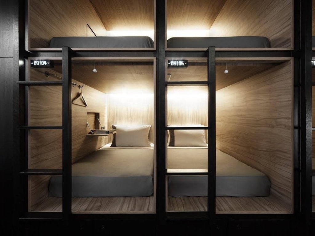 Фото The POD Boutique Capsule Hotel