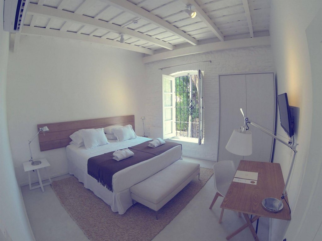 Фото Charco Hotel