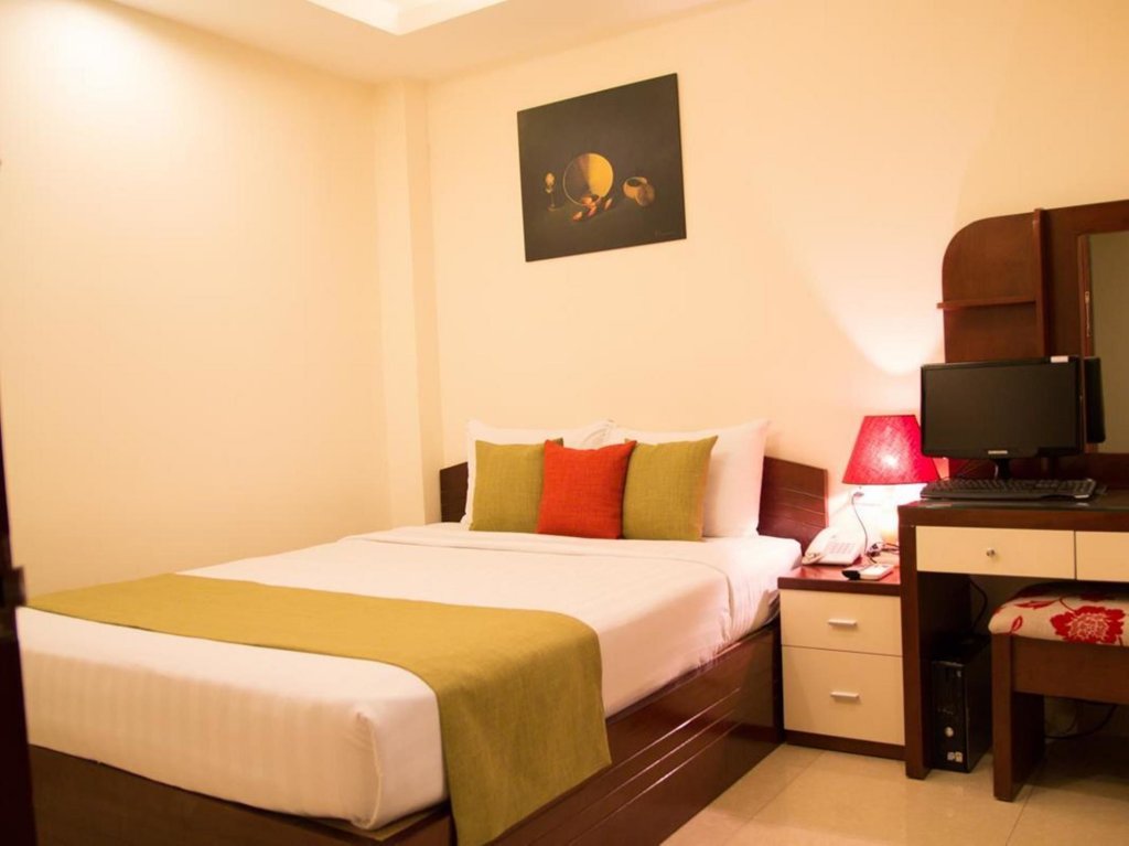 Фото отеля 2