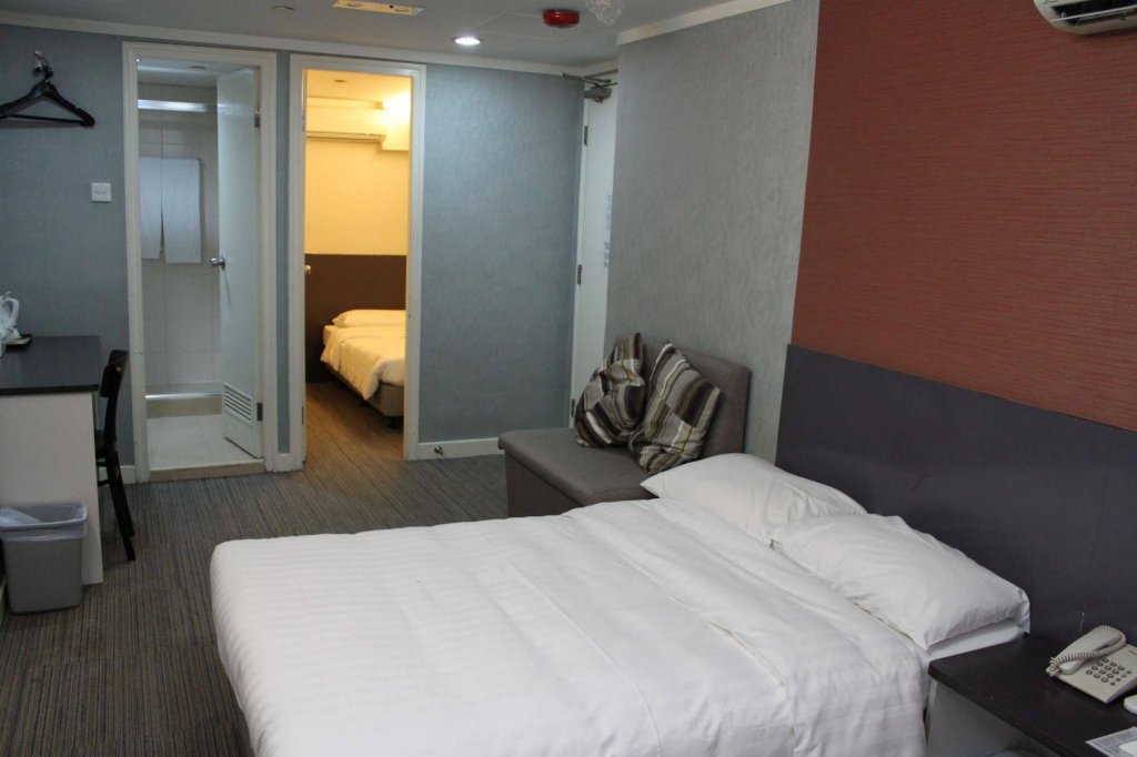 Фото Goodrich Hotel