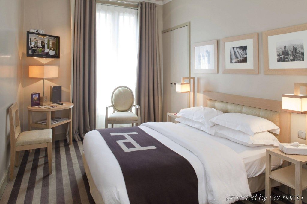 Фото отеля 2