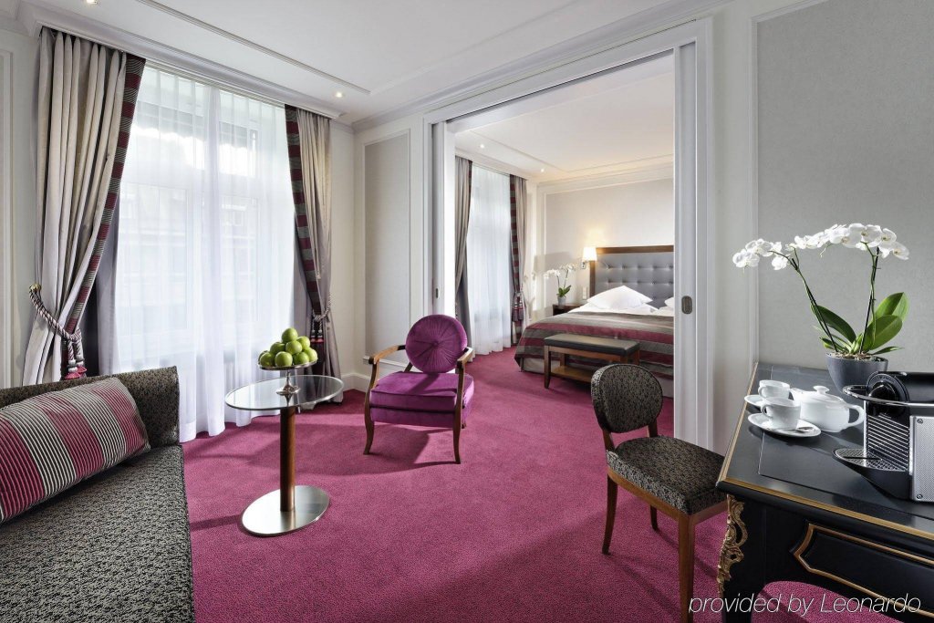 Фото Schweizerhof Zürich