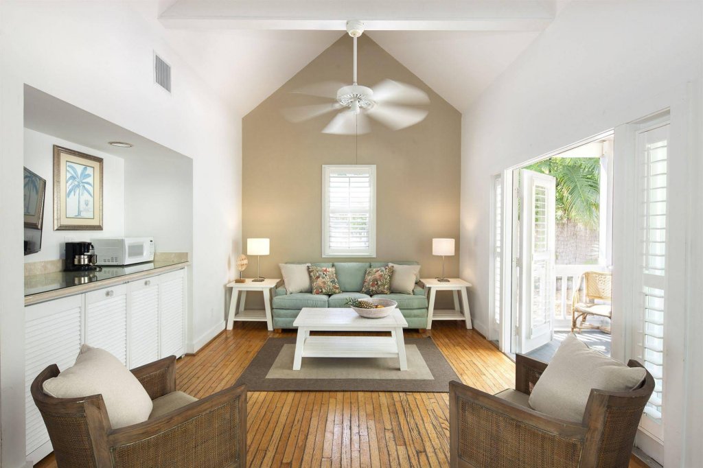 Фото Paradise Inn Key West - Adults Only