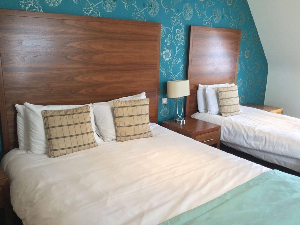 Фото The Boleyn Hotel