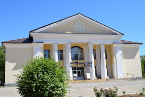 Nikolayevsky Dom Kultury (Oktyabrskaya ulitsa, 25), casa de la cultura