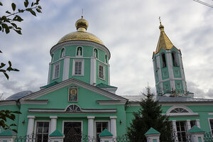 Церковь Троицы Живоначальной в Стрелецкой слободе (Большевистская ул., 17), православный храм в Старом Осколе