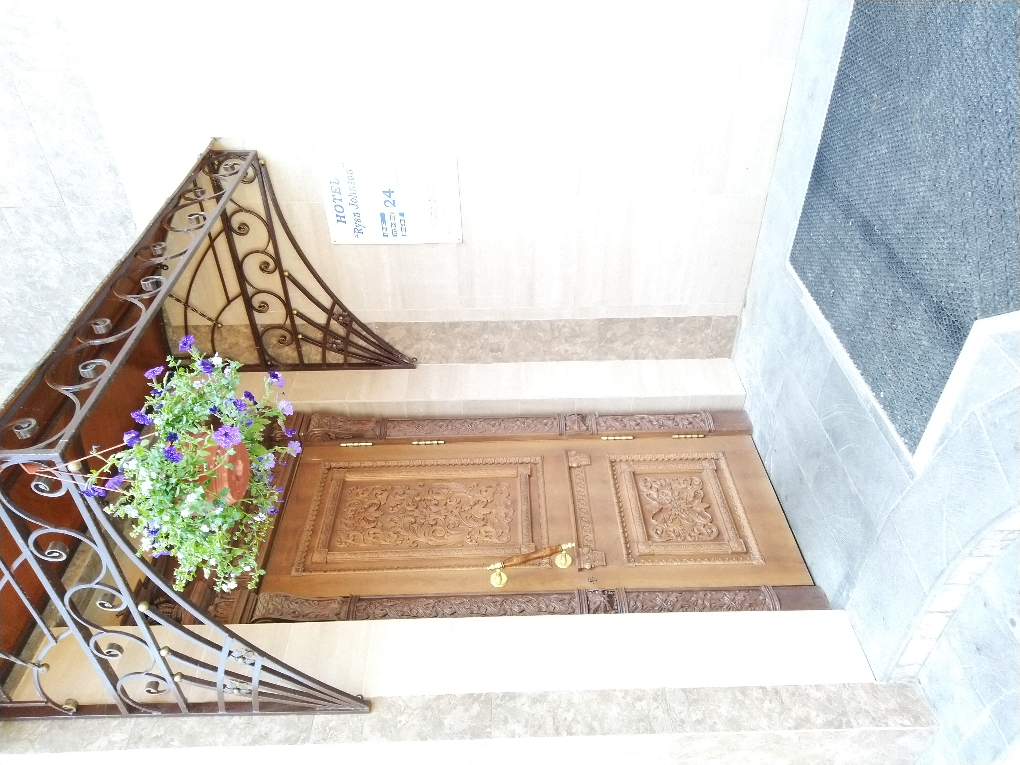 Фото Ryan Johnson