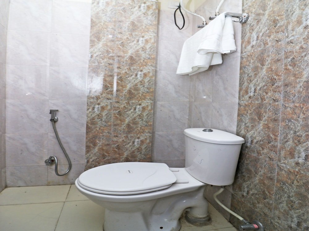 Фото Oyo 24380 Park View Guest House