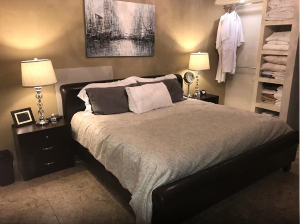 Фото Franks House