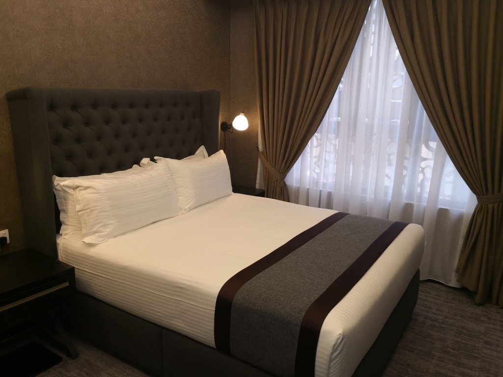 Фото 1969 Business Suites