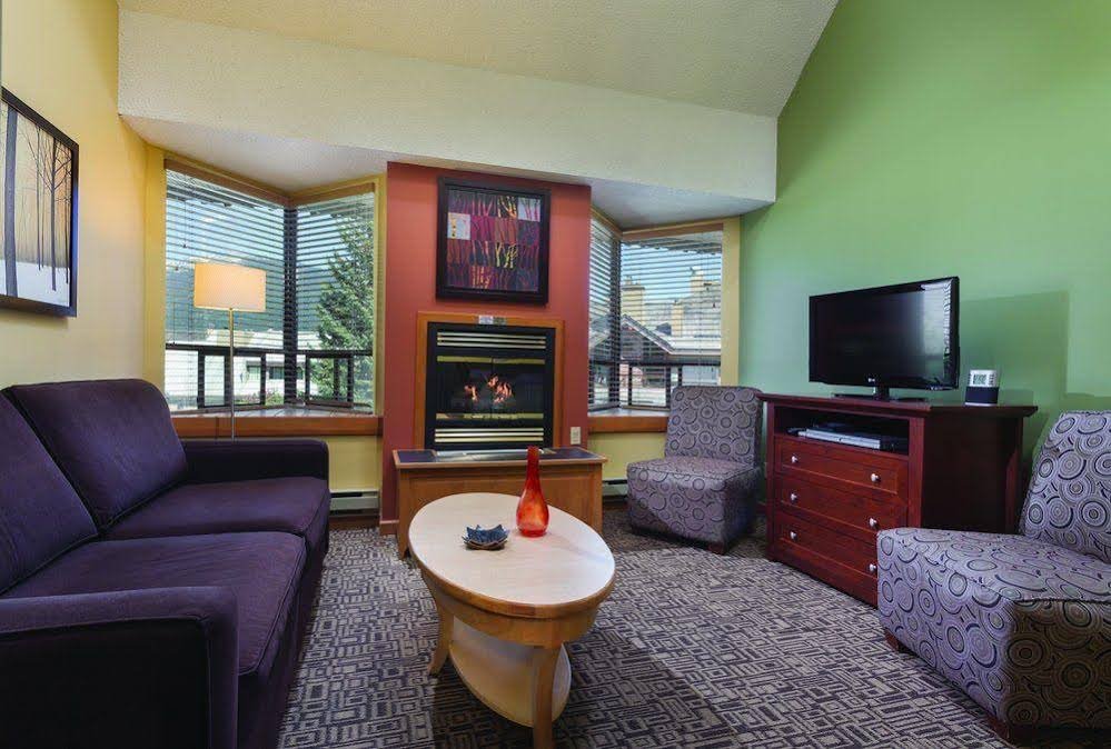 Фото Mountainside Lodge