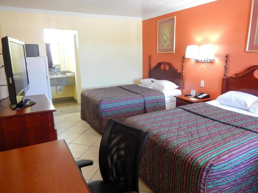 Фото Lake Houma Inn