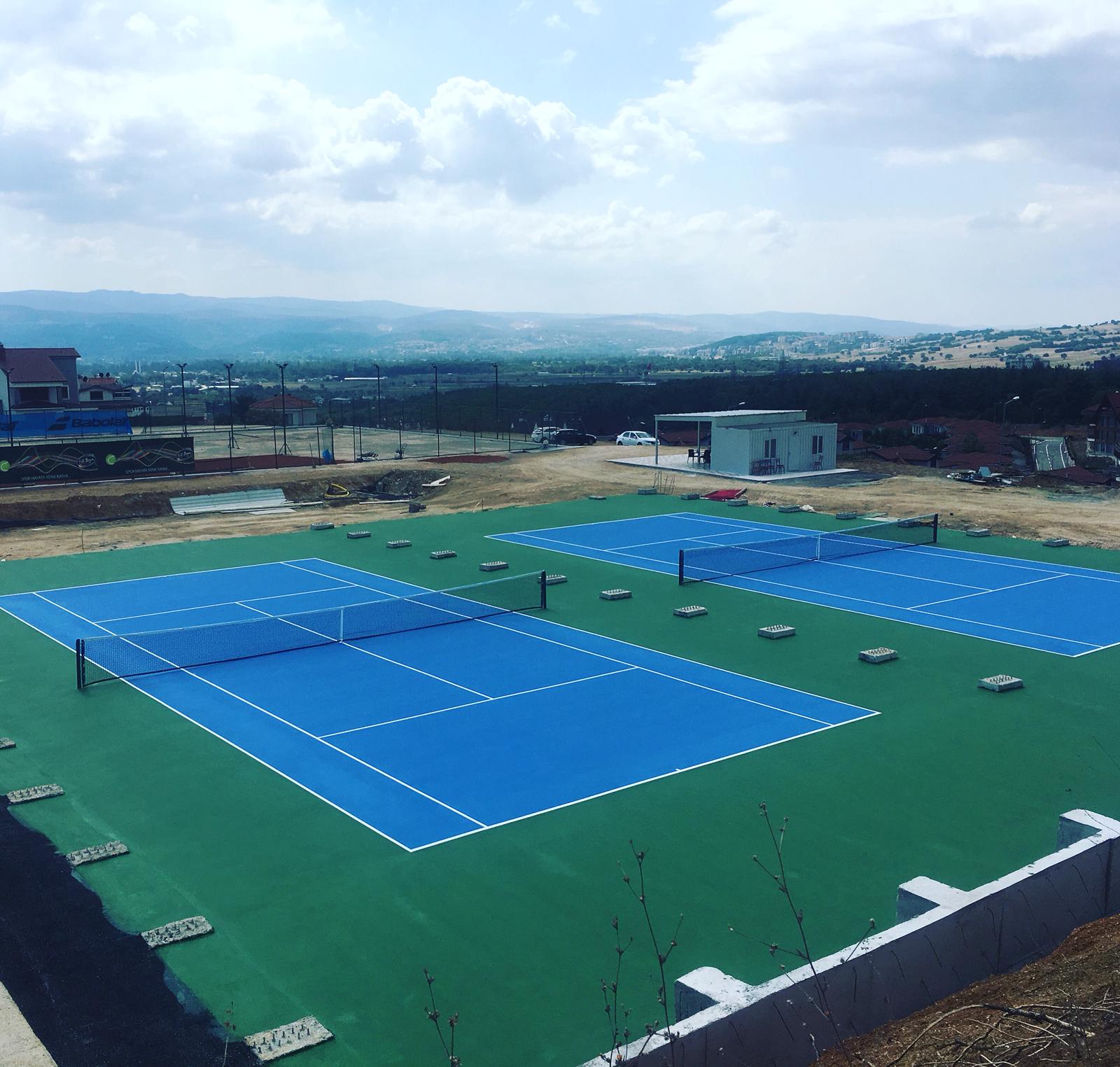 Рейтинг 4,1 на основе 3 оценок и 2 отзывов о теннисном клубе «Yenigün Tenis...