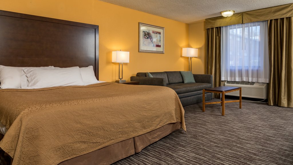 Фото Cerulean Hotel, a Running Y Property