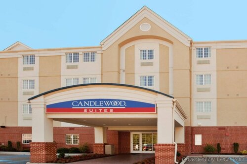 Гостиница Candlewood Suites Virginia Beach Town Center, an Ihg Hotel в Вирджиния-Бич