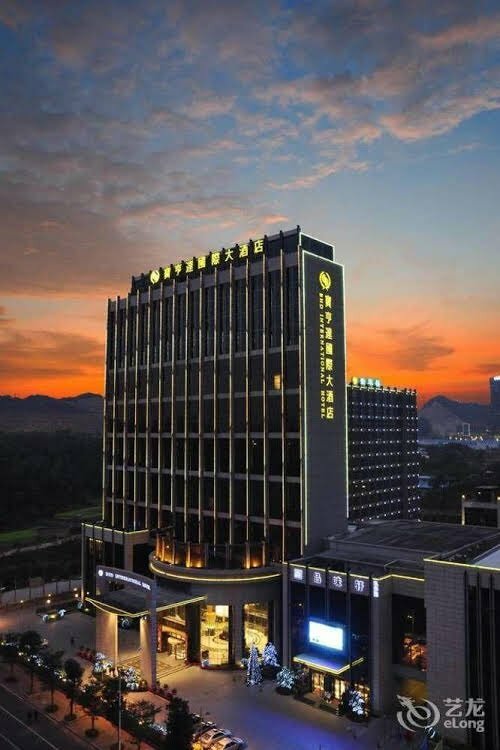Hotel Bhd International Hotel, Shenzhen, photo