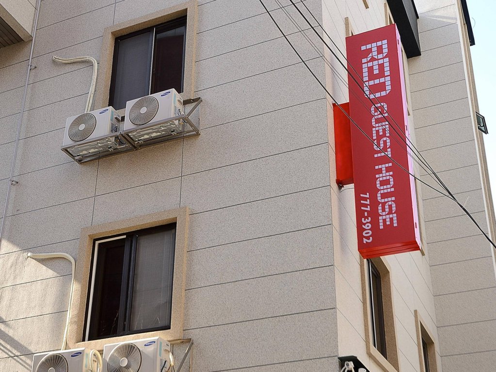 Фото Red Guest House