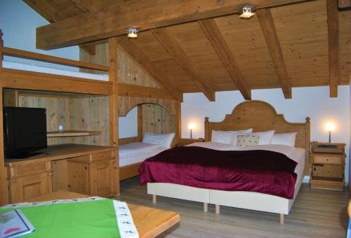 Фото Landhotel Lärchenhügel