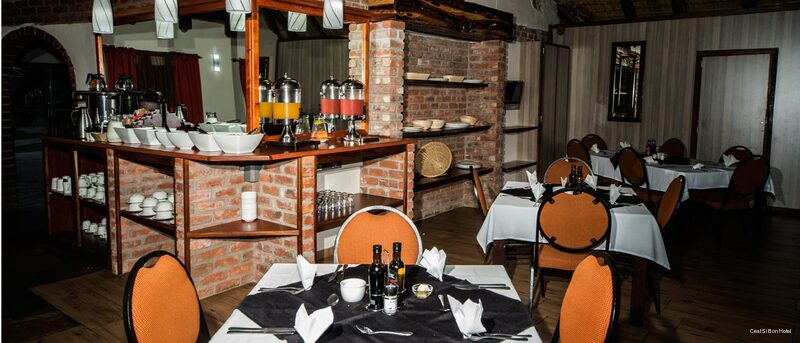 Фото C'est Si Bon Hotel