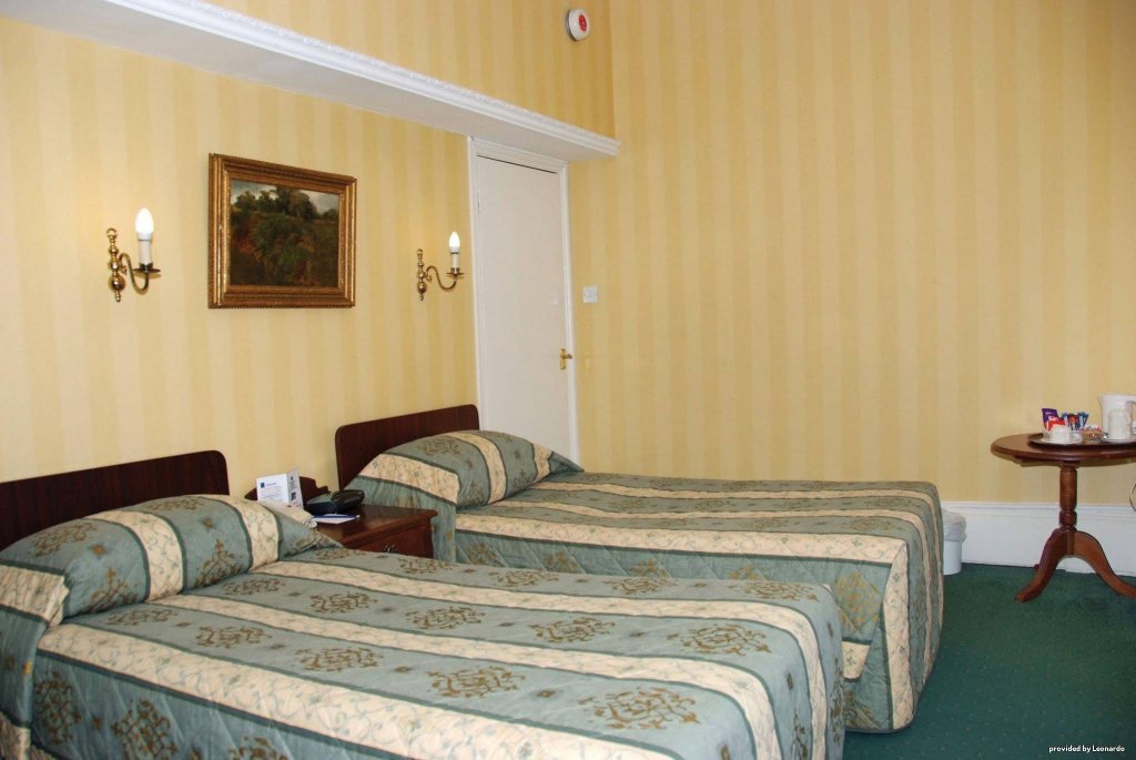 Фото Best Western Swiss Cottage Hotel