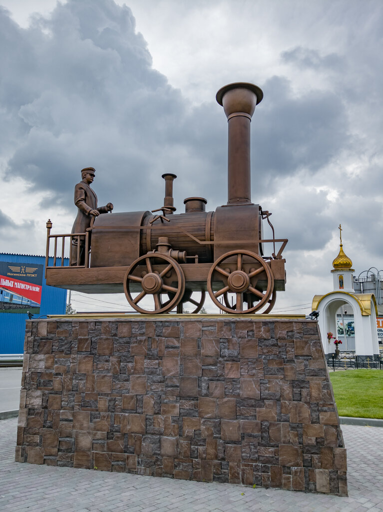Monument to technology Паровоз Черепановых, Noginsk, photo