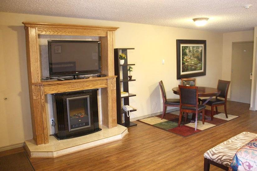 Фото Holiday Inn Express & Suites Brandon, an Ihg Hotel