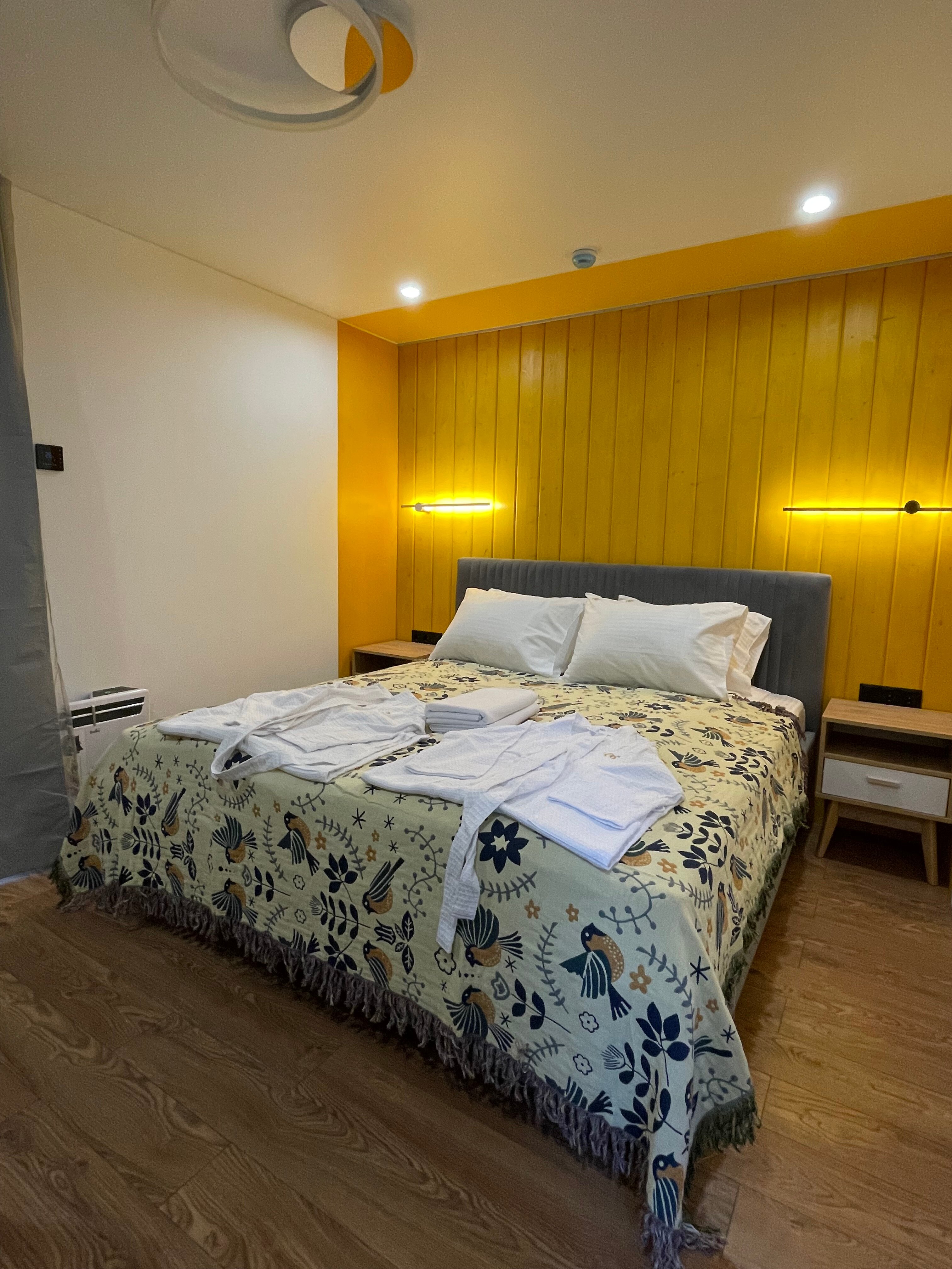 Фото Домик в соснах