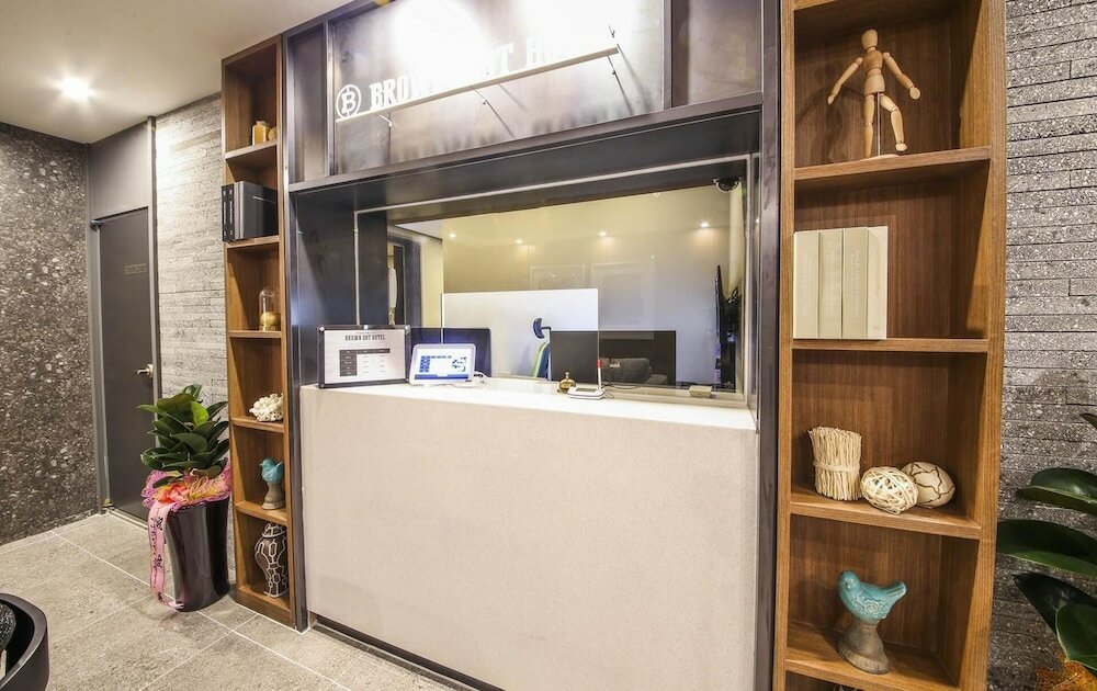 Фото Gupo Brown-Dot Hotel