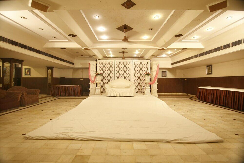 Фото Hotel Sheetal Regency