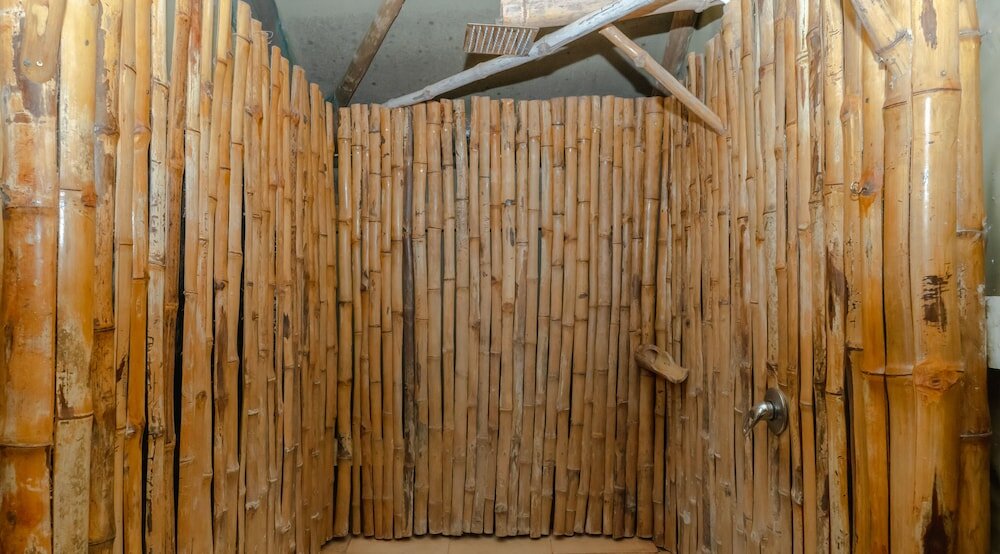 Фото Crocodile Bridge Safari Lodge