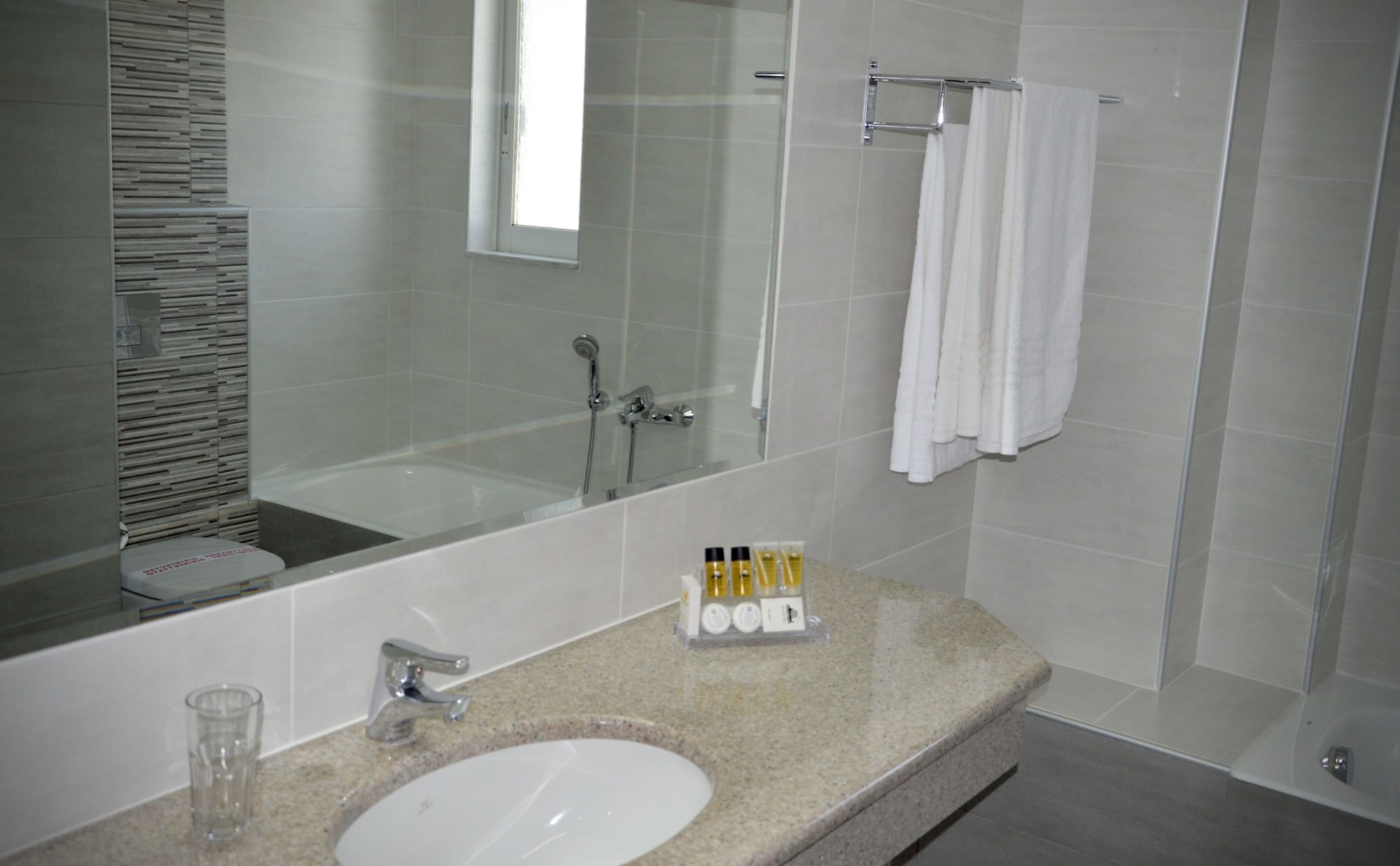 Фото Diamond Palace Apartments