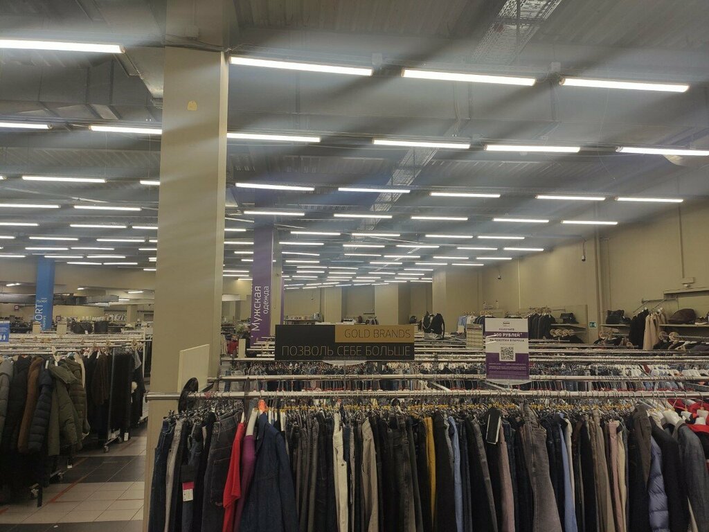 Clothing store Familia, Saint Petersburg, photo