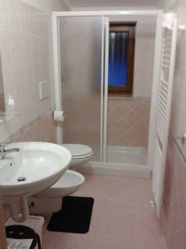 Фото Hotel Bucaneve