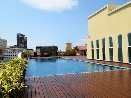 Гостиница D Hotel Pattaya в Паттайе