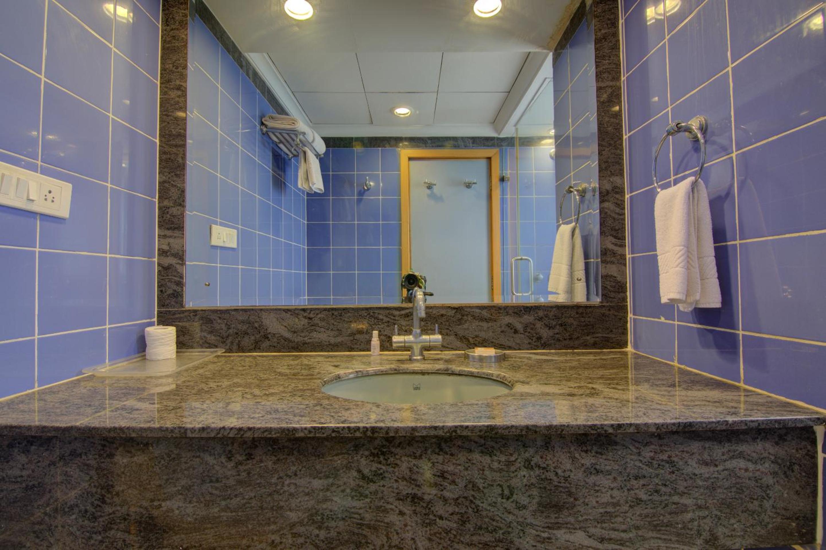 Фото Tristar Service Apartments