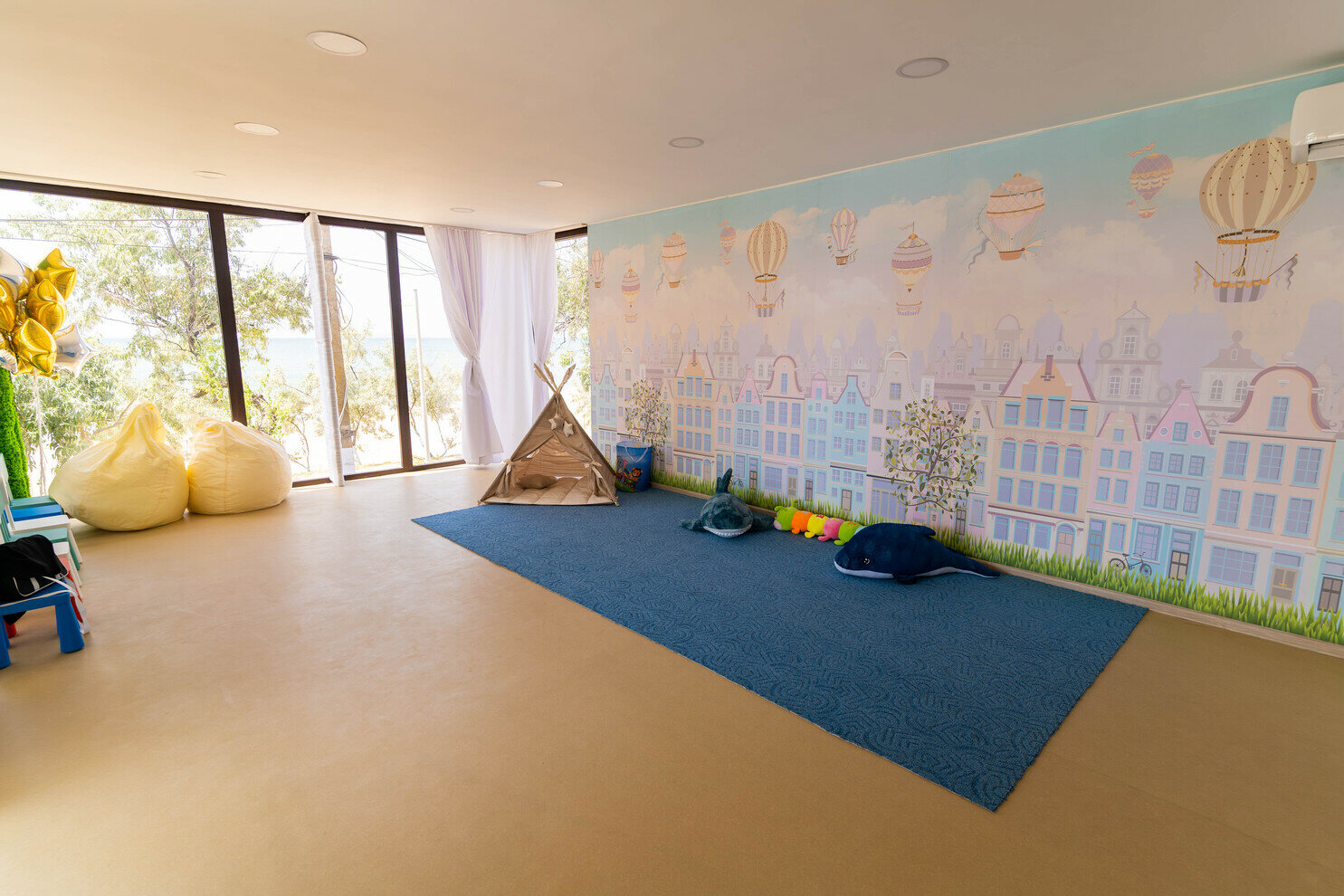 Фото АзовЛенд