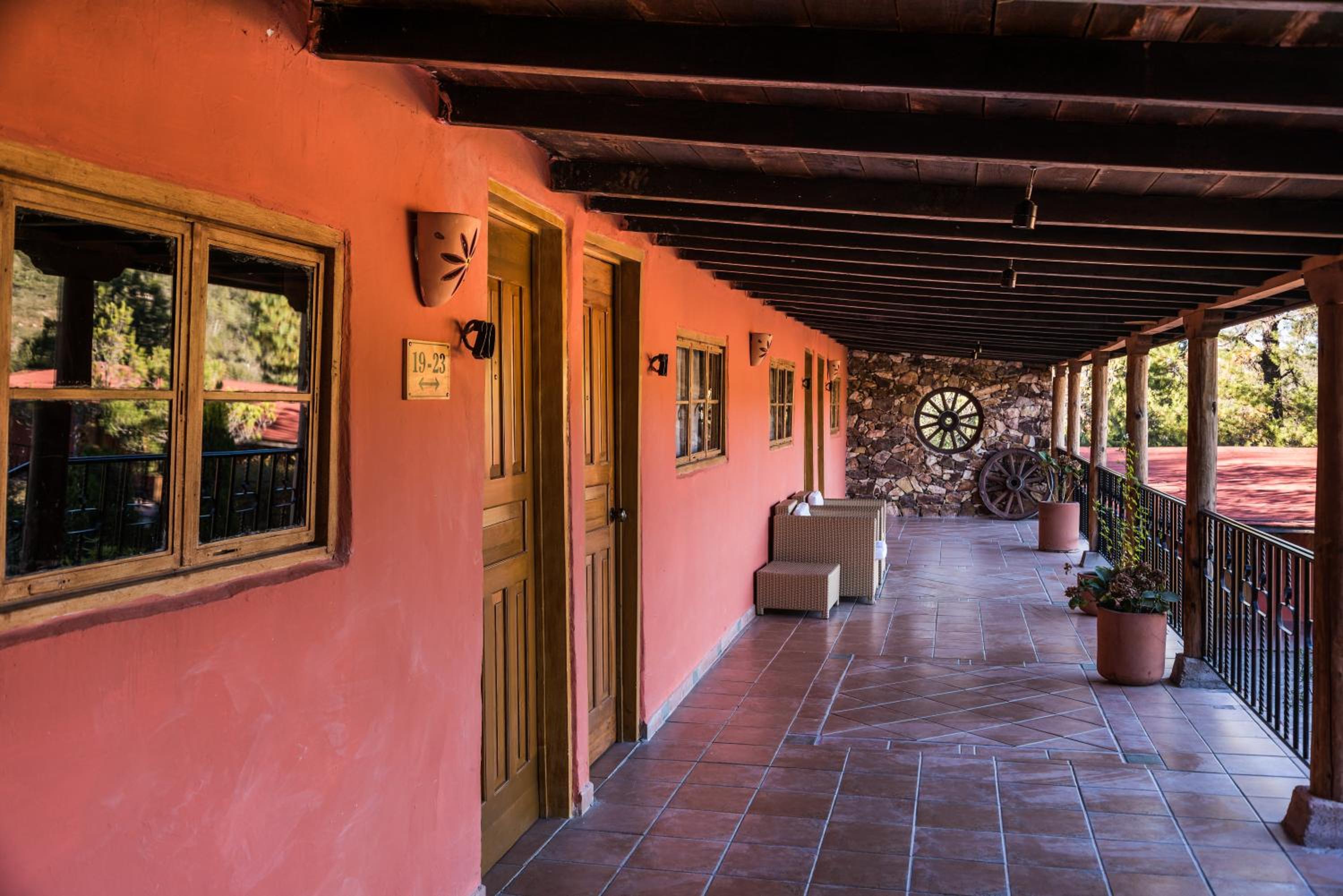 Фото Hotel Barrancas del Cobre by Balderrama Hotel Collection