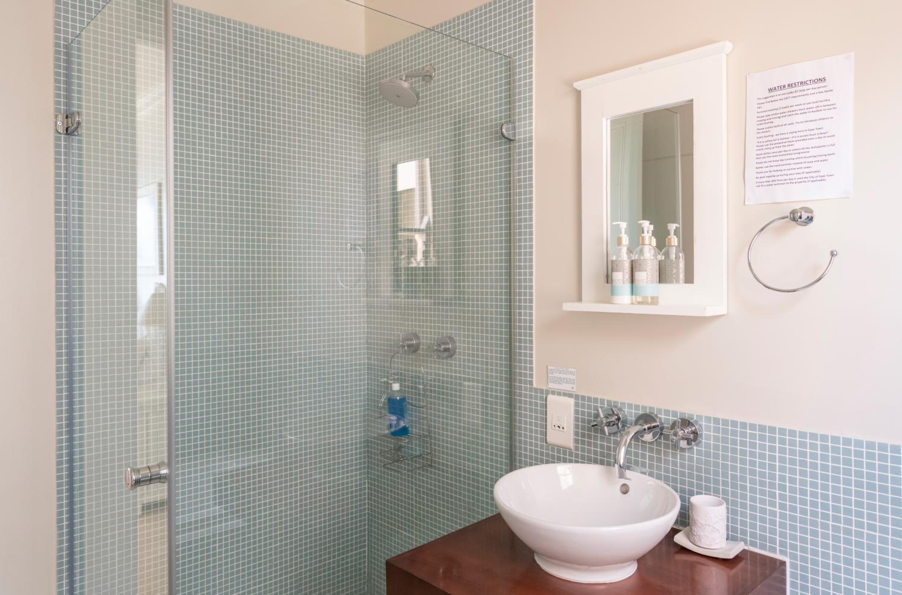 Фото The Majestic Apartment